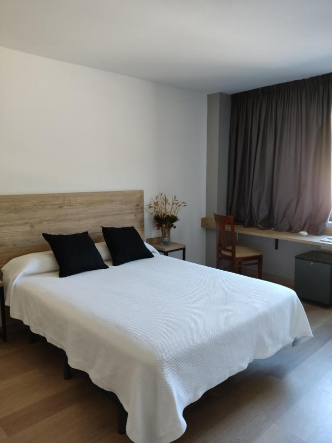 Hotel Los Rosales Almázcara エクステリア 写真