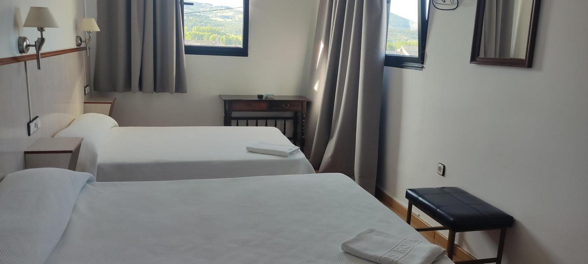 Hotel Los Rosales Almázcara エクステリア 写真